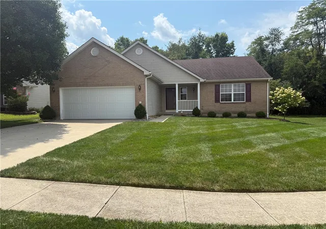 Photo 1 of Sale Pending at 41 Evergreen Ct, Franklin, OH 45005 | MLS# 966051 | Listing updated on 2026-09-11