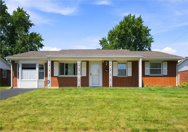 Photo 2 of Single family home for sale at 1420 Ottawa Dr, Xenia, OH 45385 | MLS# 965943 | Listing updated on 2026-09-13