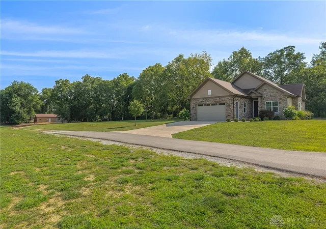 Photo 3 of Single family home for sale at 278 E Powell Ave, Urbana, OH 43078 | MLS# 966061 | Listing updated on 2026-09-08