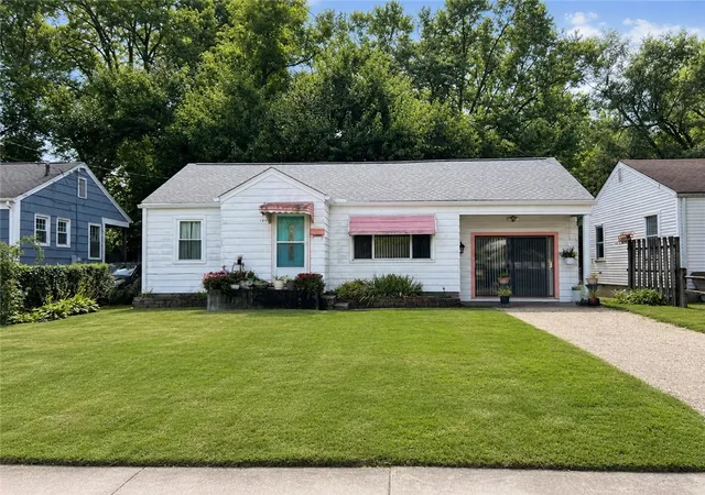 Photo 1 of Single family home for sale at 1808 Brentwood St, Middletown, OH 45044 | MLS# 966066 | Listing updated on 2026-09-22