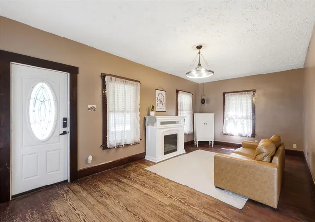 Photo 4 of Single family home for sale at 308 Forest Ave, Franklin, OH 45005 | MLS# 966100 | Listing updated on 2026-09-25