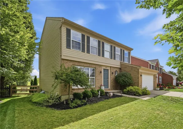 Photo 2 of Single family home for sale at 878 Grandstone Ct, Lebanon, OH 45036 | MLS# 965691 | Listing updated on 2026-09-12