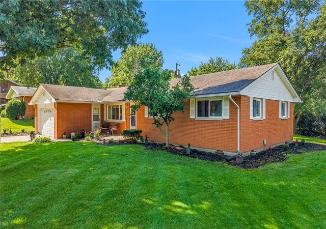 Photo 3 of Single family home for sale at 995 Oak Dale Dr, Xenia, OH 45385 | MLS# 966042 | Listing updated on 2026-09-25