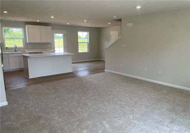 Photo 4 of Sale Pending at 1442 Silverleaf Oak St, Sidney, OH 45365 | MLS# 966163 | Listing updated on 2026-09-29