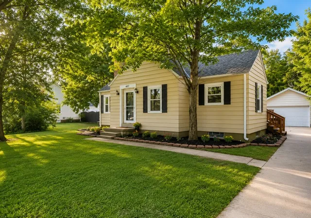 Photo 2 of Single family home for sale at 407 W Lomar Ave, Franklin, OH 45005 | MLS# 966153 | Listing updated on 2026-09-13