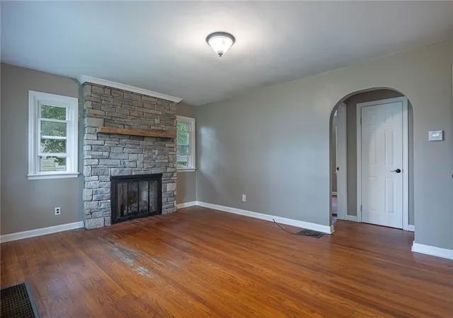 Photo 2 of Single family home for sale at 407 W Lomar Ave, Franklin, OH 45005 | MLS# 966153 | Listing updated on 2026-09-13