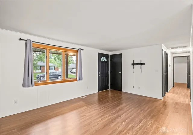 Photo 4 of Single family home for sale at 4570 Pennyston Ave, Dayton, OH 45424 | MLS# 965910 | Listing updated on 2026-09-12