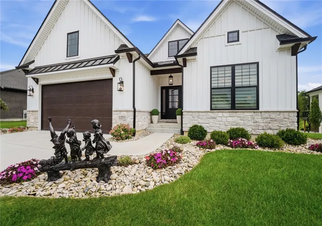 Photo 2 of Single family home for sale at 1253 Normandy Rue, Dayton, OH 45458 | MLS# 966187 | Listing updated on 2026-10-04