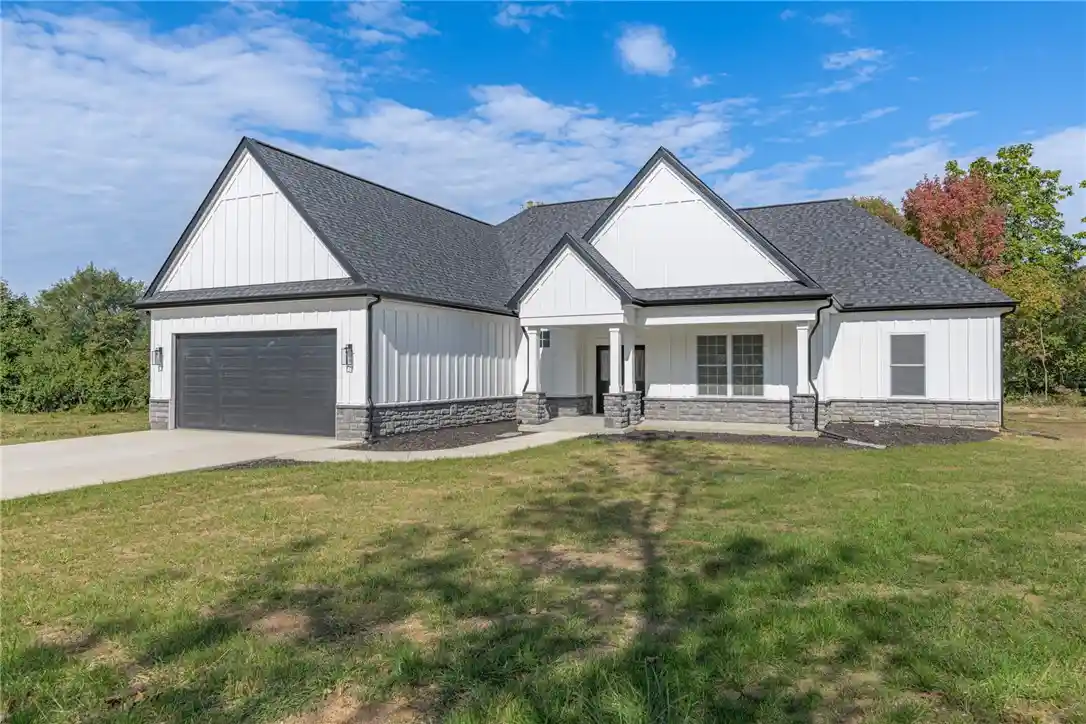 Photo 2 of Single family home for sale at 5427 Zachary Ln, Dayton, OH 45424 | MLS# 965344 | Listing updated on 2026-10-27