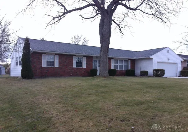 Photo 1 of Sale Pending at 425 E Pinehurst St, Sidney, OH 45365 | MLS# 966228 | Listing updated on 2026-09-01