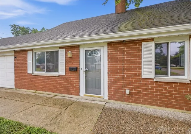 Photo 3 of Single family home for sale at 2013 Connecticut Dr, Xenia, OH 45385 | MLS# 965951 | Listing updated on 2026-09-25