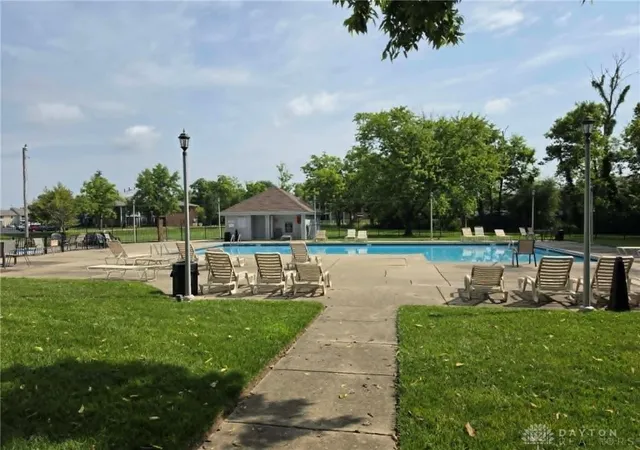 Listing Photo 2 - Condo for sale in building located at 2858 Foxwood Ct, Miamisburg, OH 45342