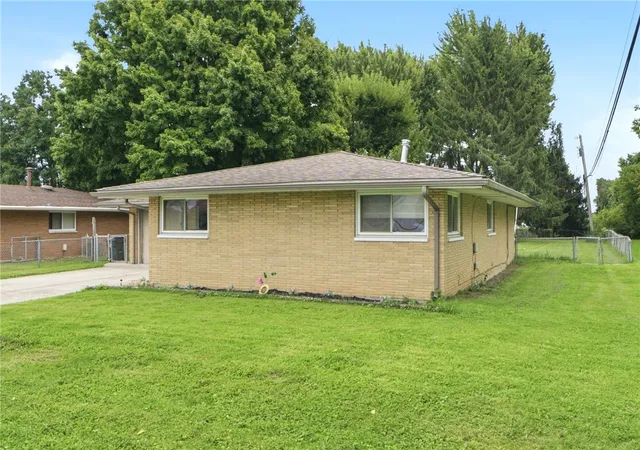 Photo 3 of Sale Pending at 1244 Linda Ln, Fairborn, OH 45324 | MLS# 966255 | Listing updated on 2026-09-10