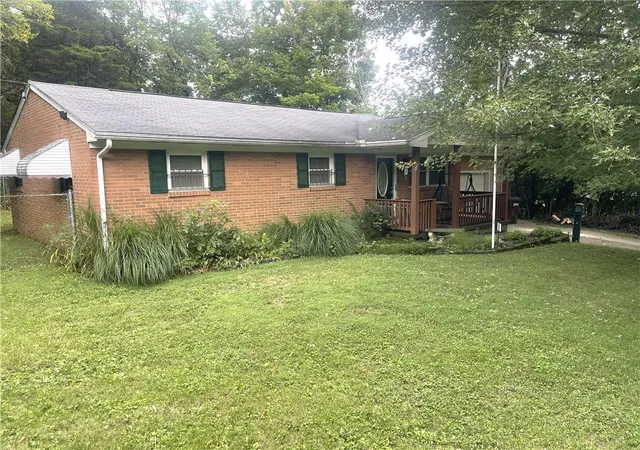 Photo 3 of Sale Pending at 523 Schroeder St, Miamisburg, OH 45342 | MLS# 966359 | Listing updated on 2026-09-09