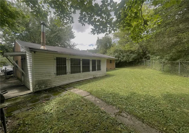 Photo 3 of Sale Pending at 523 Schroeder St, Miamisburg, OH 45342 | MLS# 966359 | Listing updated on 2026-09-09