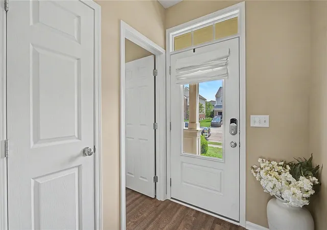 Photo 3 of Single family home for sale at 10 Sweetgum Ln, Springboro, OH 45066 | MLS# 966436 | Listing updated on 2026-09-28