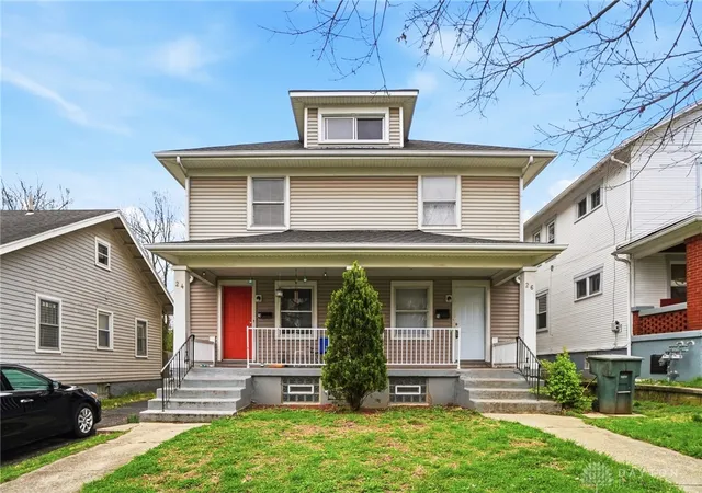 Listing Photo 3 - Condo for sale in building located at 24 W Beechwood Ave, Dayton, OH 45405