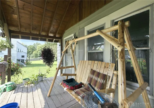 Photo 2 of Single family home for sale at 1914 Winona Dr, Middletown, OH 45042 | MLS# 966495 | Listing updated on 2026-09-14