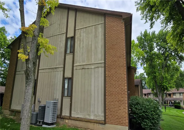 Photo 4 of Sale Pending at 5109 Belle Isle Dr, Dayton, OH 45439 | MLS# 966504 | Listing updated on 2026-09-14