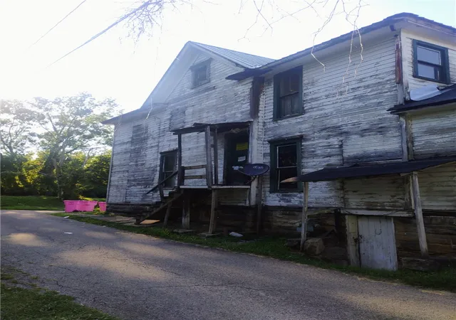 Listing Photo 4 - Condo for sale in building located at 148 Pleasant Ave, Mansfield, OH 44903
