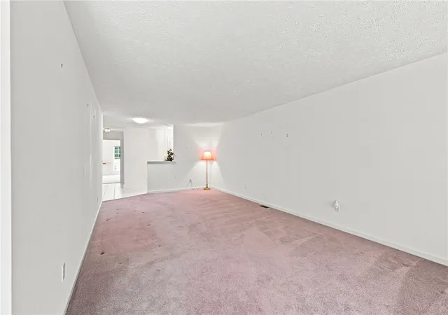 Photo 4 of Sale Pending at 320 Gatehouse Ct, Monroe, OH 45050 | MLS# 966529 | Listing updated on 2026-10-01
