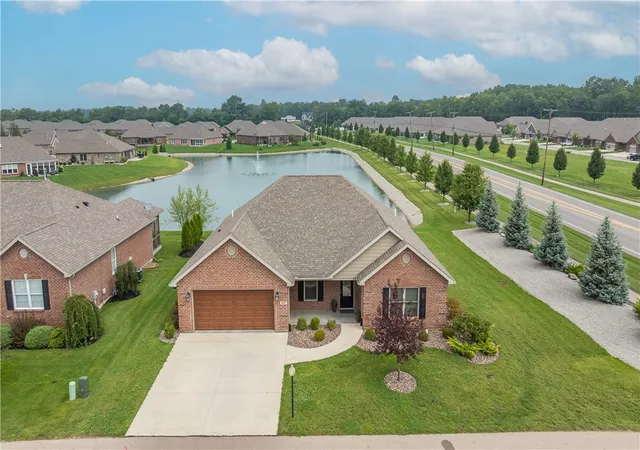 Photo 3 of Single family home for sale at 607 W Bentley Cir, Troy, OH 45373 | MLS# 966522 | Listing updated on 2026-09-20
