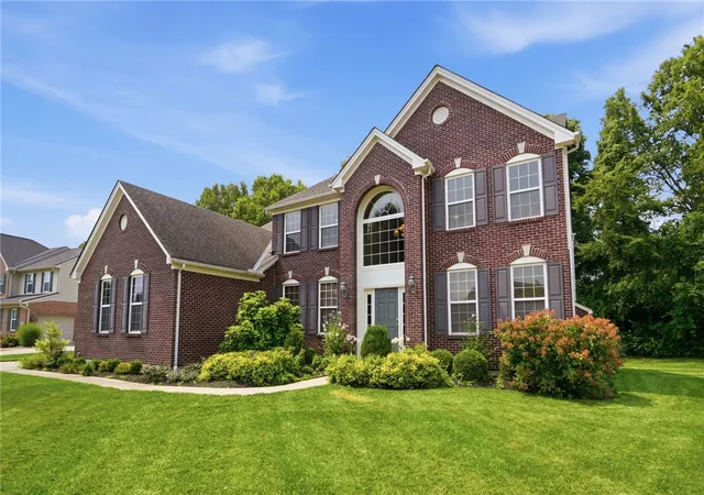 Photo 2 of Single family home for sale at 1413 Verna Ct, Dayton, OH 45458 | MLS# 966517 | Listing updated on 2026-09-13