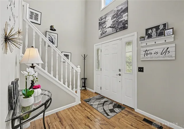 Photo 4 of Single family home for sale at 1159 Pond View Dr, Troy, OH 45373 | MLS# 966426 | Listing updated on 2026-09-18