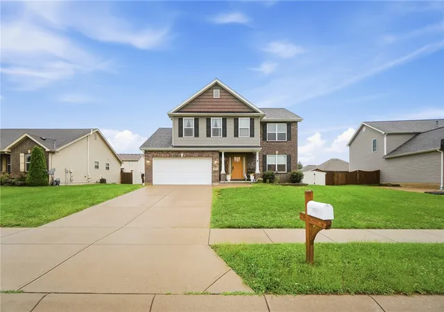 Photo 2 of Single family home for sale at 254 Auburn Meadows Ct, Franklin, OH 45005 | MLS# 966410 | Listing updated on 2026-09-13