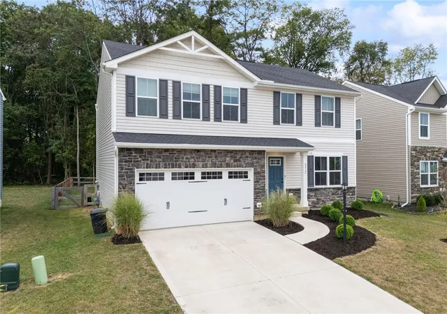 Photo 2 of Single family home for sale at 6210 Molly Joy Ct, Morrow, OH 45152 | MLS# 966505 | Listing updated on 2026-09-04