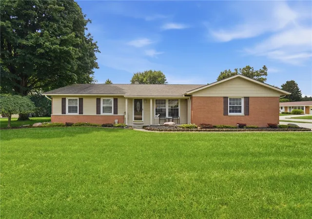 Photo 2 of Single family home for sale at 101 Clifton Dr, Piqua, OH 45356 | MLS# 966578 | Listing updated on 2026-10-04