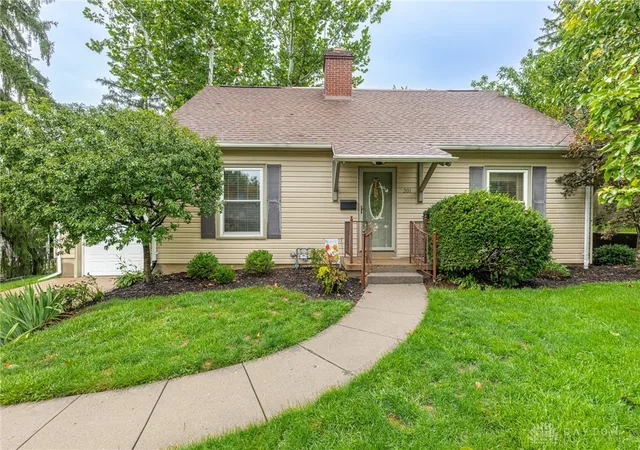 Photo 32 of Single family home for sale at 201 S Pelham Dr, Dayton, OH 45429 | MLS# 964828 | Listing updated on 2026-08-30
