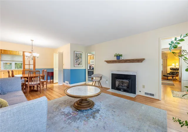 Photo 2 of Single family home for sale at 201 S Pelham Dr, Dayton, OH 45429 | MLS# 964828 | Listing updated on 2026-08-30