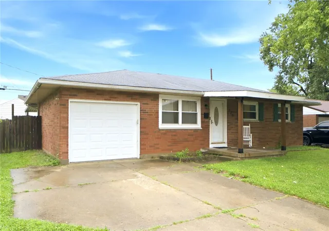 Photo 2 of Single family home for sale at 623 S Sunset Dr, Piqua, OH 45356 | MLS# 966507 | Listing updated on 2026-09-05