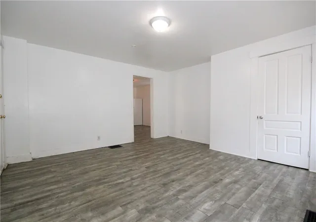 Photo 4 of Multi family home for sale at 7 Grove Ave, Dayton, OH 45404 | MLS# 966661 | Listing updated on 2026-09-18