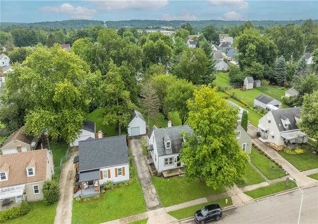 Photo 3 of Single family home for sale at 2002 Malcom, Dayton, OH 45420 | MLS# 966678 | Listing updated on 2026-09-02