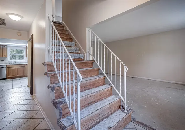 Photo 4 of Single family home for sale at 5404 Quisenberry Dr, Dayton, OH 45424 | MLS# 966481 | Listing updated on 2026-09-09