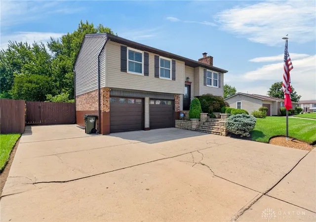 Photo 3 of Single family home for sale at 768 Mariclaire Ave, Vandalia, OH 45377 | MLS# 966700 | Listing updated on 2026-09-23