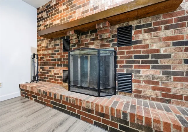Photo 4 of Single family home for sale at 5880 Charlesgate Rd, Dayton, OH 45424 | MLS# 966538 | Listing updated on 2026-09-10