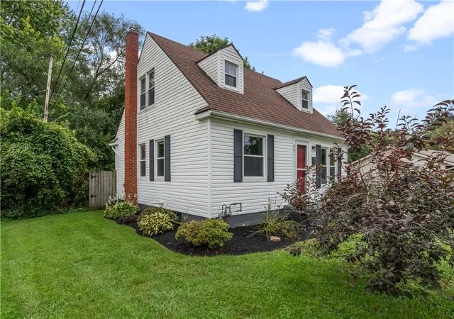 Photo 2 of Single family home for sale at 421 N Monroe Dr, Xenia, OH 45385 | MLS# 966709 | Listing updated on 2026-08-31