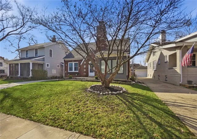Photo 4 of Single family home for sale at 252 Aberdeen Ave, Oakwood, OH 45419 | MLS# 965924 | Listing updated on 2026-09-20