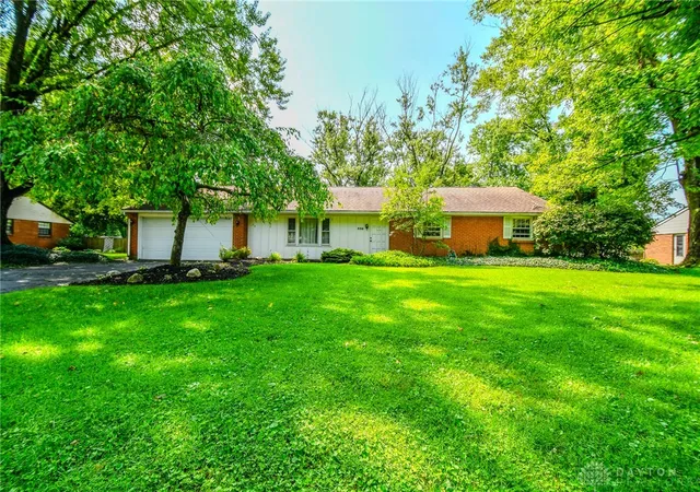 Photo 3 of Single family home for sale at 536 Brandwynne Ct, Dayton, OH 45459 | MLS# 966363 | Listing updated on 2026-09-11