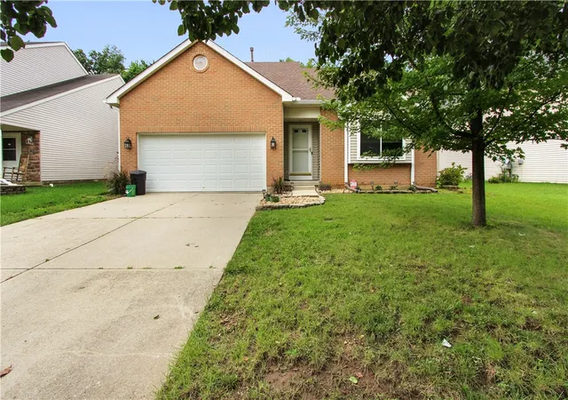 Single family home for sale at 503 Meadowview Pl, Trenton, OH 45067 | MLS# 966747