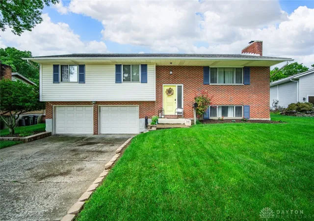 Photo 3 of Single family home for sale at 717 E Mcguire St, Miamisburg, OH 45342 | MLS# 966745 | Listing updated on 2026-09-24
