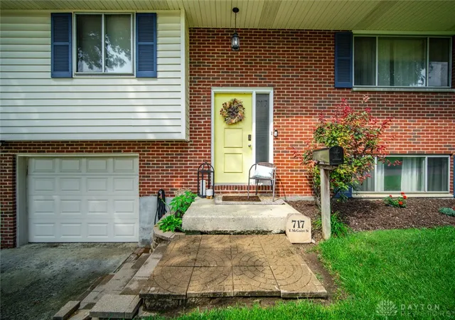 Photo 4 of Single family home for sale at 717 E Mcguire St, Miamisburg, OH 45342 | MLS# 966745 | Listing updated on 2026-09-24
