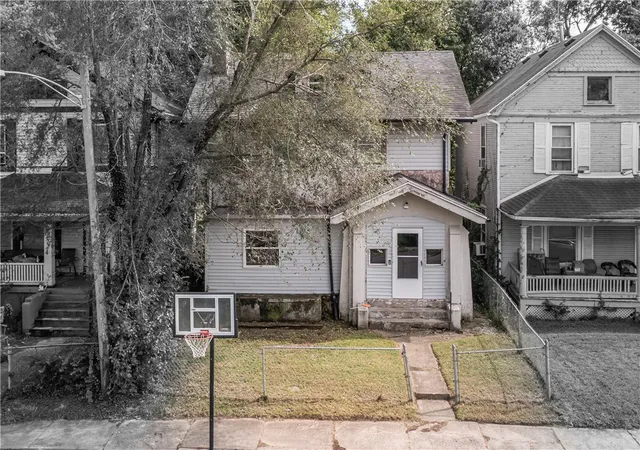 Photo 2 of Single family home for sale at 330 Bolander Ave, Dayton, OH 45417 | MLS# 966741 | Listing updated on 2026-10-02