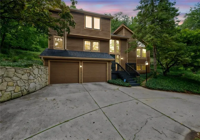 Photo 1 of Single family home for sale at 3400 Southdale Dr, Dayton, OH 45409 | MLS# 966677 | Listing updated on 2026-09-09