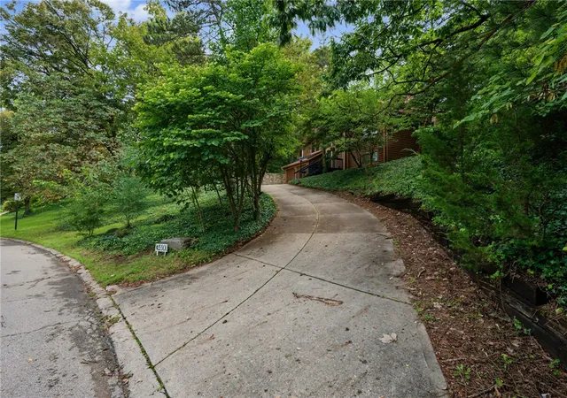 Photo 2 of Single family home for sale at 3400 Southdale Dr, Dayton, OH 45409 | MLS# 966677 | Listing updated on 2026-09-09