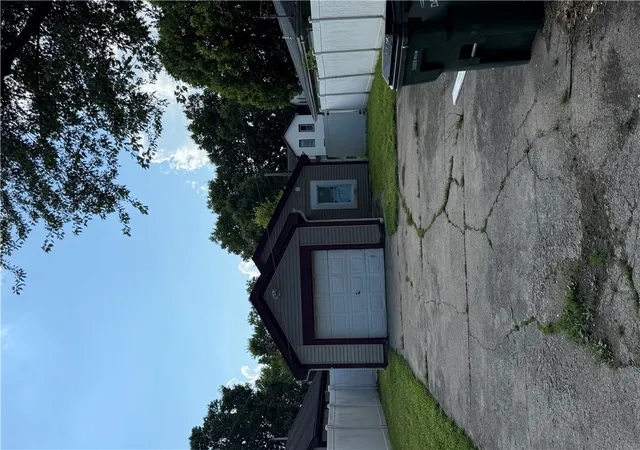 Photo 11 of Single family home for sale at 330 Middle St, Dayton, OH 45402 | MLS# 966808 | Listing updated on 2026-09-13