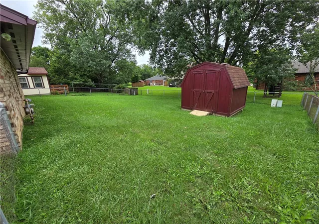 Photo 3 of Single family home for sale at 6266 Shull Rd, Dayton, OH 45424 | MLS# 966841 | Listing updated on 2026-10-06